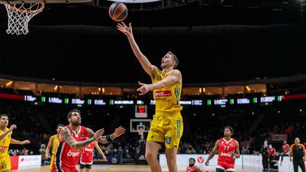 Tim Schneider, hier beim Sieg gegen Piräus, zeigte in Gießen sein bestes Spiel seit langer Zeit. 