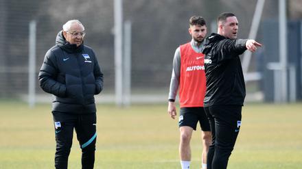 Felix Magath (li.) und Mark Fotheringham beim Training am Dienstag. 