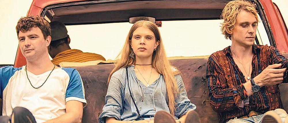 Born on 9/11. Mark (Friedrich Mücke, links), Tuuli (Alina Tomnikov) und Felix (Daniel Sträßer) führt ihre Liebesgeschichte um die halbe Welt. 
