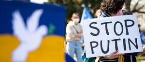 Demonstration gegen Putins Krieg in Stuttgart (am 13. März 2022)