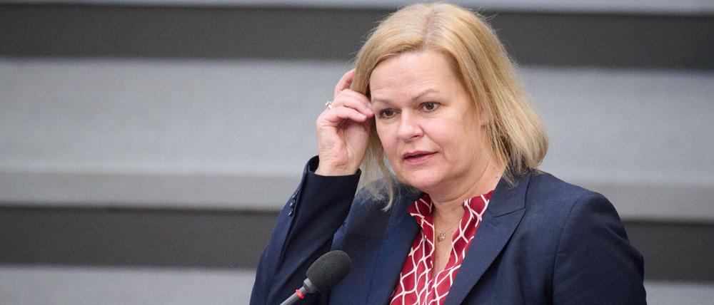Bundesinnenministerin Nancy Faeser während der Fragestunde im Bundestag
