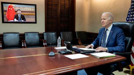 Xi Jinping und Joe Biden im Gespräch.