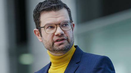 Bundesjustizminister Marco Buschmann warnt vor eigenmächtigen Kampfhandlungen in der Ukraine.