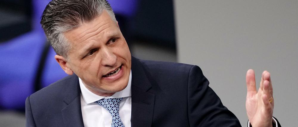 Der Parlamentarische Geschäftsführer der Unionsfraktion, Thorsten Frei, kritisiert das neue Corona-Gesetz scharf.