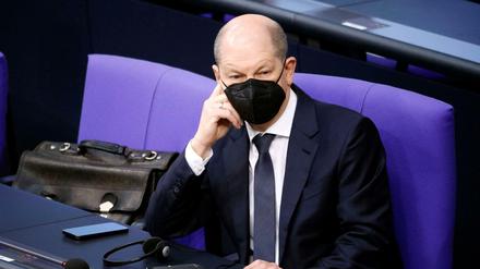 Olaf Scholz in der 20. Sitzung des Deutschen Bundestages im Reichstagsgebäude.