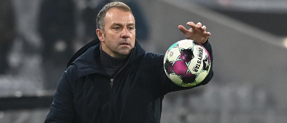 Bundestrainer Hansi Flick befürwortet den Ausschluss der russischen Fußball-Nationalmannschaft aus den WM-Playoffs