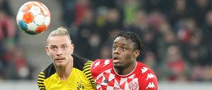 Enges Duell. Anderson Lucoqui (rechts) war mit den Mainzern lange ein gleichwertiger Gegner für den BVB. 