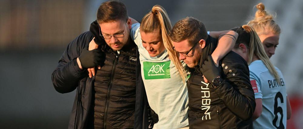 Ganz bitter: Turbine-Stürmerin Selina Cerci zog sich im Spiel gegen Essen einen Kreuzbandriss im linken Knie zu.