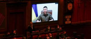 Selenskyi spricht via Video vor dem italienischen Parlament.