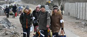 Flüchtende in Mariupol 