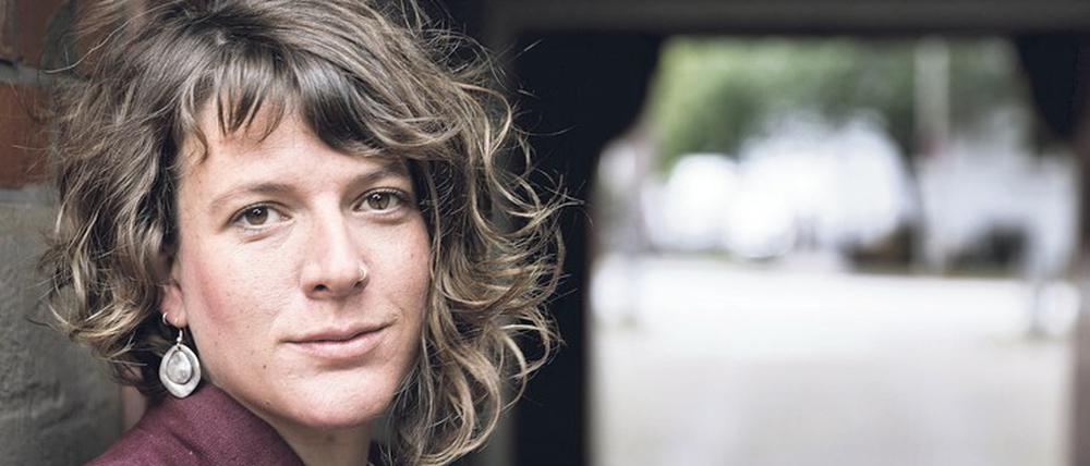 Die Journalistin und Schriftstellerin Laura Cwiertnia. Sie wurde 1987 in Bremen geboren.