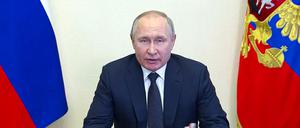 Präsident Wladimir Putin in seiner Residenz in Nowo-Ogarjowo.