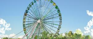 Das neue Riesenrad wird schräg aufgehängt.