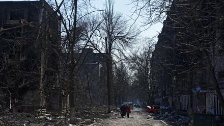 Zerstörte Straßen von Mariupol. Aufgenommen am 18. März.