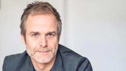 Leonard Novy ist Journalist und Direktor des Instituts für Medien und Kommunikationspolitik in Köln. 