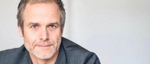 Leonard Novy ist Journalist und Direktor des Instituts für Medien und Kommunikationspolitik in Köln. 