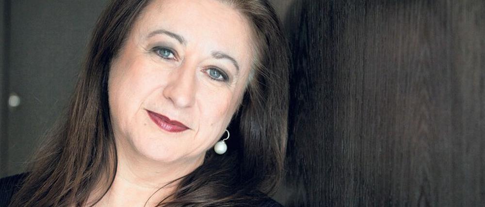Sprang für Zubin Mehta ein. Die australische Dirigentin Simone Young.