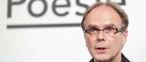 Der Lyriker Jürgen Nendza 2018 im Haus für Poesie.