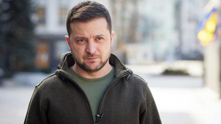 Der ukrainische Präsident Wolodymyr Selenskyj fordert Kampfflugzeuge.