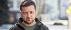 Der ukrainische Präsident Wolodymyr Selenskyj fordert Kampfflugzeuge.