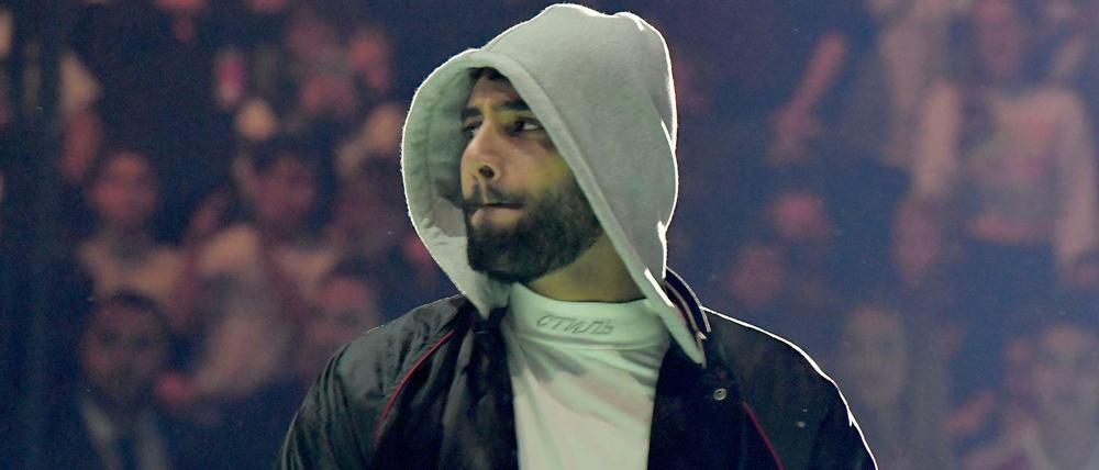 Rapper Samra, bürgerlich Hussein Akkouche, beim Kiss Cup 2019 in der Max-Schmeling-Halle.