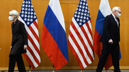 US-Vizeaußenministerin Wendy Sherman und ihr russischer Amtskollege Sergej Rybakow im Januar 2022 in Genf
