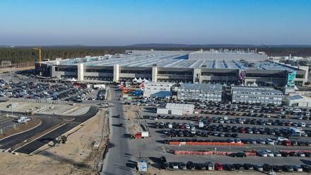 Proteste gegen die Eröffnung des Tesla-Werks in Grünheide sorgten für massive Verkehrsstörungen.