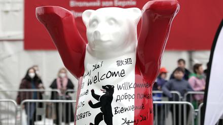 Ein Sprecher des Flüchtlingsamtes teilte mit, das dargestellte Verhalten sei nicht akzeptabel. 