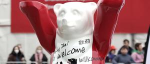 Ein Sprecher des Flüchtlingsamtes teilte mit, das dargestellte Verhalten sei nicht akzeptabel. 