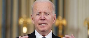 Biden stellte vergangenen Samstag in einer Rede den russischen Präsidenten infrage. Führende Politiker zeigten sich empört.
