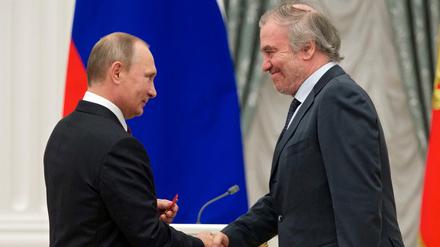 Valery Gergiev (rechts) ist eng mit Wladimir Putin befreundet. 