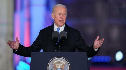 US-Präsident Joe Biden spricht in Warschau.