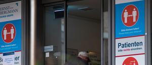 Ärzte im Klinikum Ernst von Bergmann in Potsdam wollen am Donnerstag streiken.