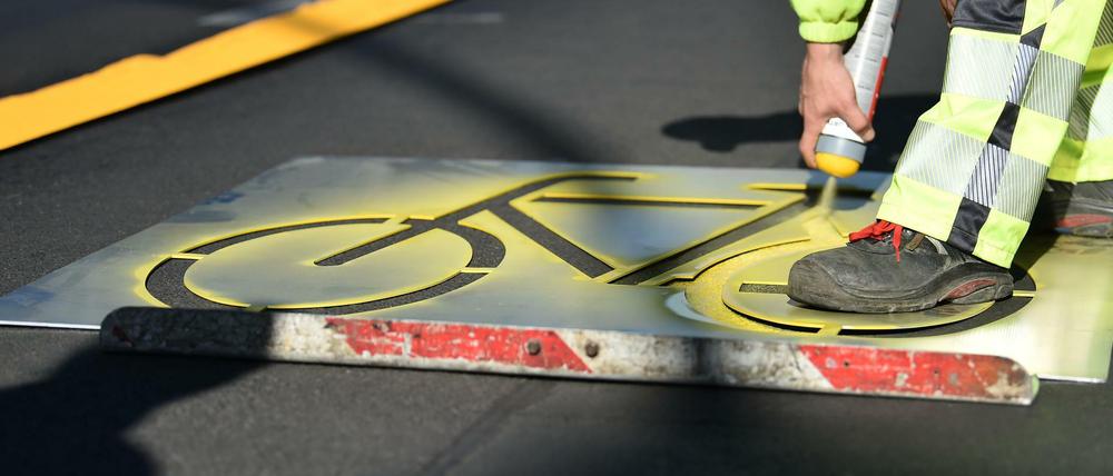 Mehrere Radwege in Berlin sollen schneller eingerichtet werden.