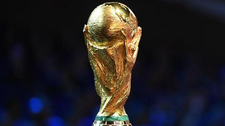 Der Weltmeister-Pokal steht am Ende des Turniers.