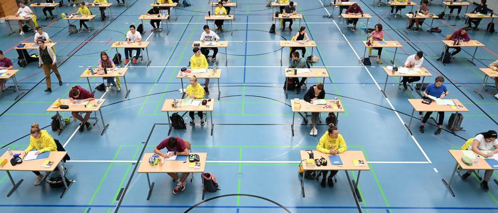 Massive Kritik von vielen Seiten erntet die GEW für ihren geplanten Streik am 7. April, einem Abiturtag.