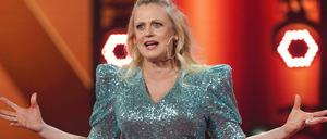 Barbara Schöneberger moderierte erstmals die ARD-Show "Verstehen Sie Spaß?". Ausgerechnet bei ihrer Premiere fiel der Ton in den ersten Minuten aus.