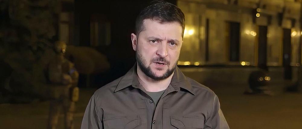Der ukrainische Präsident Wolodymyr Selenskyj während einer Ansprache am Mittwochabend.