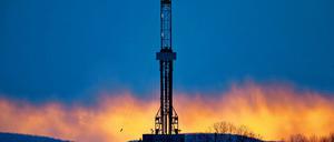 Fracking-Gas - hier eine Förderanlage im US-Staat Pennsylvania - gilt als schmutzig. Nun will es die EU aus den USA importieren.