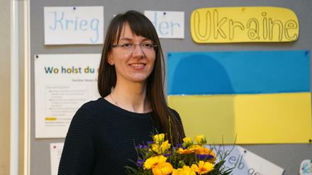 In Schleswig-Holstein wird die erste aus der Ukraine geflüchtete Lehrkraft begrüßt.