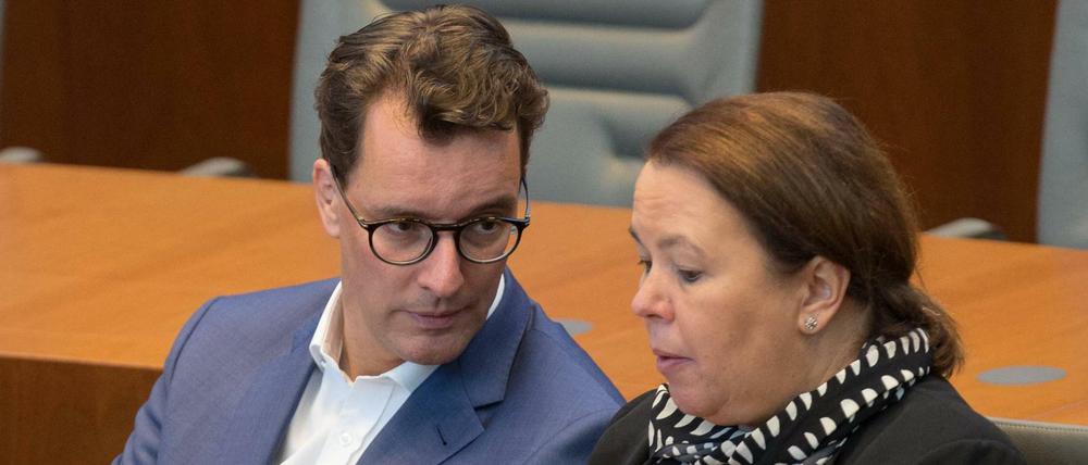 Geteiltes Leid ist hier womöglich doppeltes Leid. Hendrik Wüst (hier im August 2018 noch als Verkehrsminister von Nordrhein-Westfalen) mit Umweltministerin Ursula Heinen-Esser. 