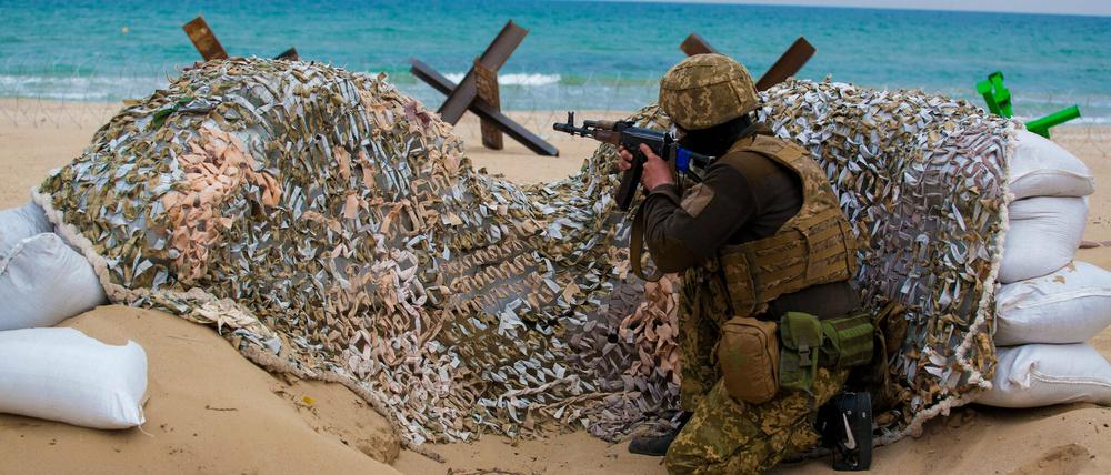 An der Küste ihrer Hafenstadt Odessa am Schwarzen Meer haben die Ukrainer Verteidigungsstellungen aufgebaut.