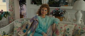 Weichzeichner-Patina über Fönwelle: Oscar-Preisträgerin Jessica Chastain in "The Eyes of Tammy Faye".