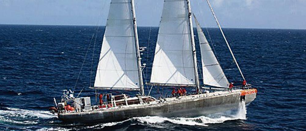 Segelschiff auf dem offenen Meer