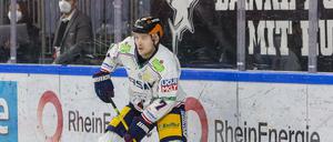Frank Hördler ist auch mit 37 Jahren noch eine feste Größe im Team der Eisbären.