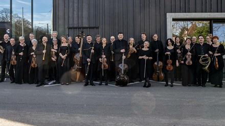 Das Freiburger Barockorchester sprüht Funken, wenn es spielt.
