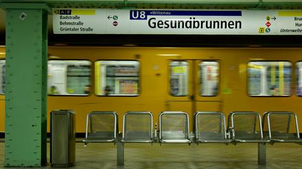Den Bahnhof Gesundbrunnen gibt es als U- und S-Bahnhof und für Fernzüge.