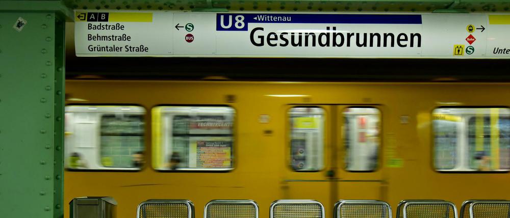 Den Bahnhof Gesundbrunnen gibt es als U- und S-Bahnhof und für Fernzüge.