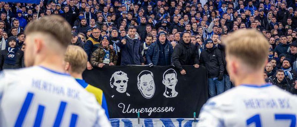 Nach drei Niederlagen gegen Union in dieser Saison sind Herthas Fans sauer.
