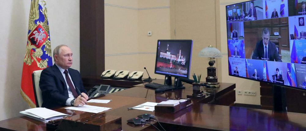 Russlands Präsident Putin bei einer Videokonferenz am 13. April.
